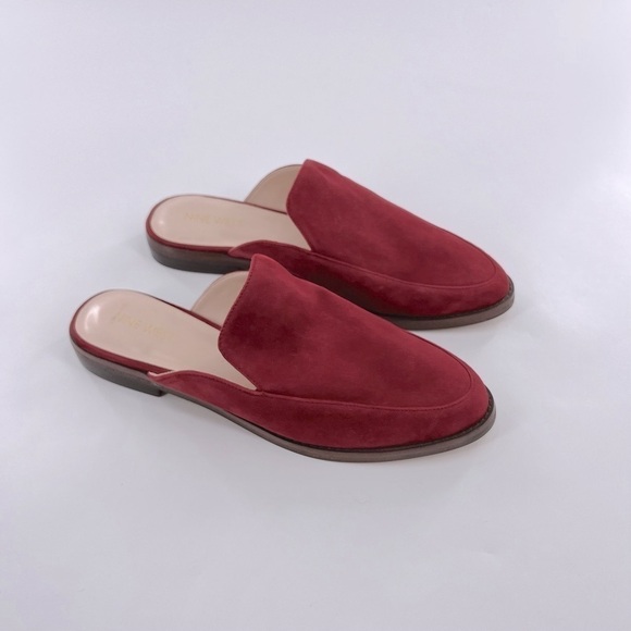 Nine West  Women's Mules size 8 M Burgundy Suede - Picture 2 of 11